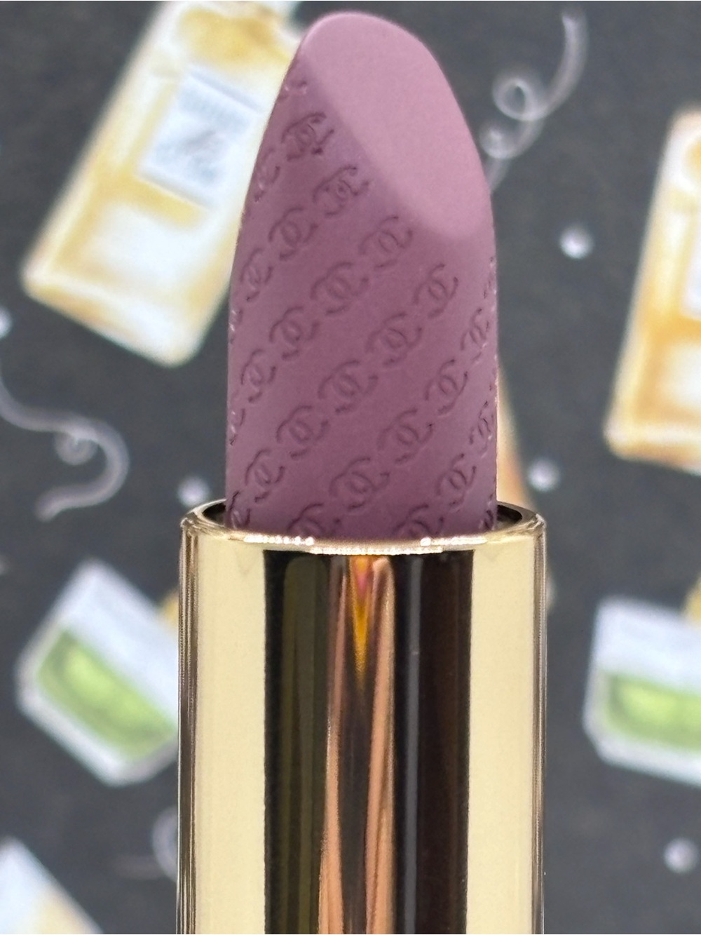 ***GORGEOUS*** CHANEL**** CRUSH**** LIPSTICK****